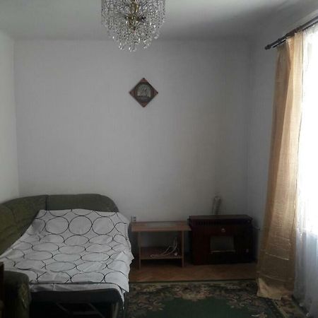 Квартира Між Вокзалом І Центром Lviv Kültér fotó